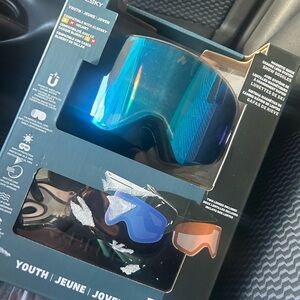 SMITH blue ski goggles